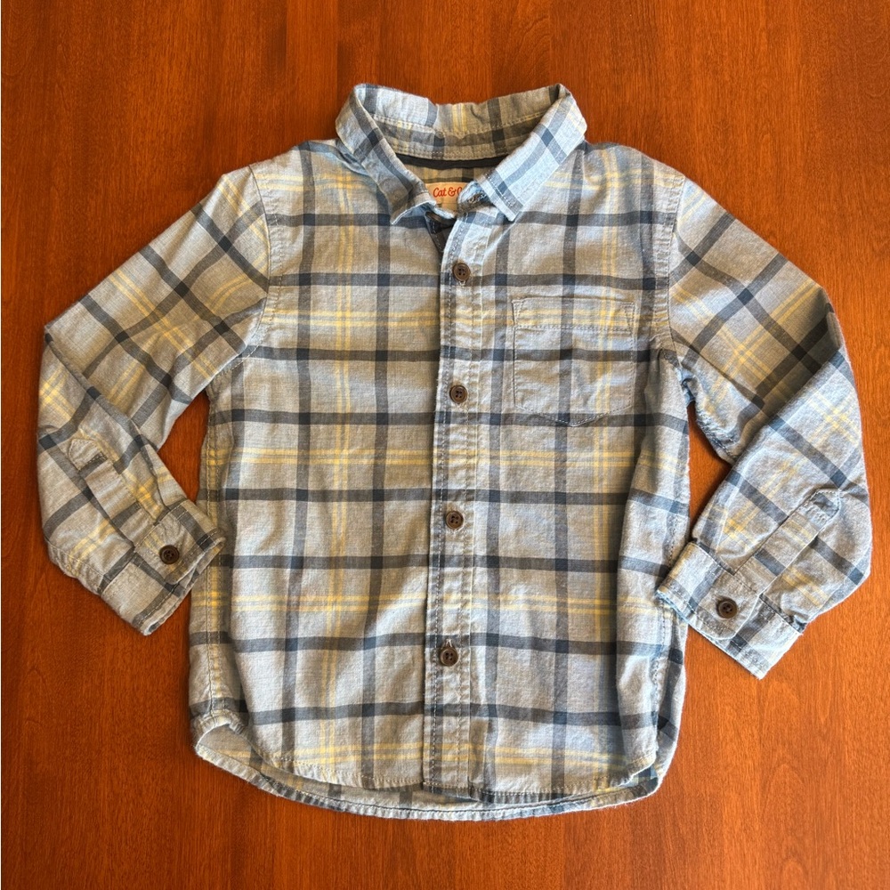 Cat and Jack soft cotton button down oxford shirt